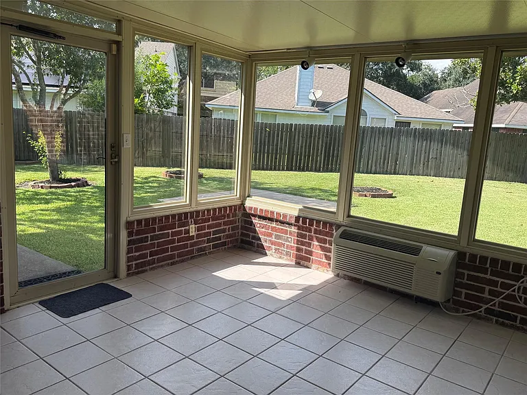 11807 McKinney Falls Ct — Photo 19