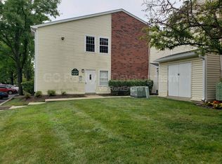 1237 Wyndham Ct APT 201, Palatine, IL 60074