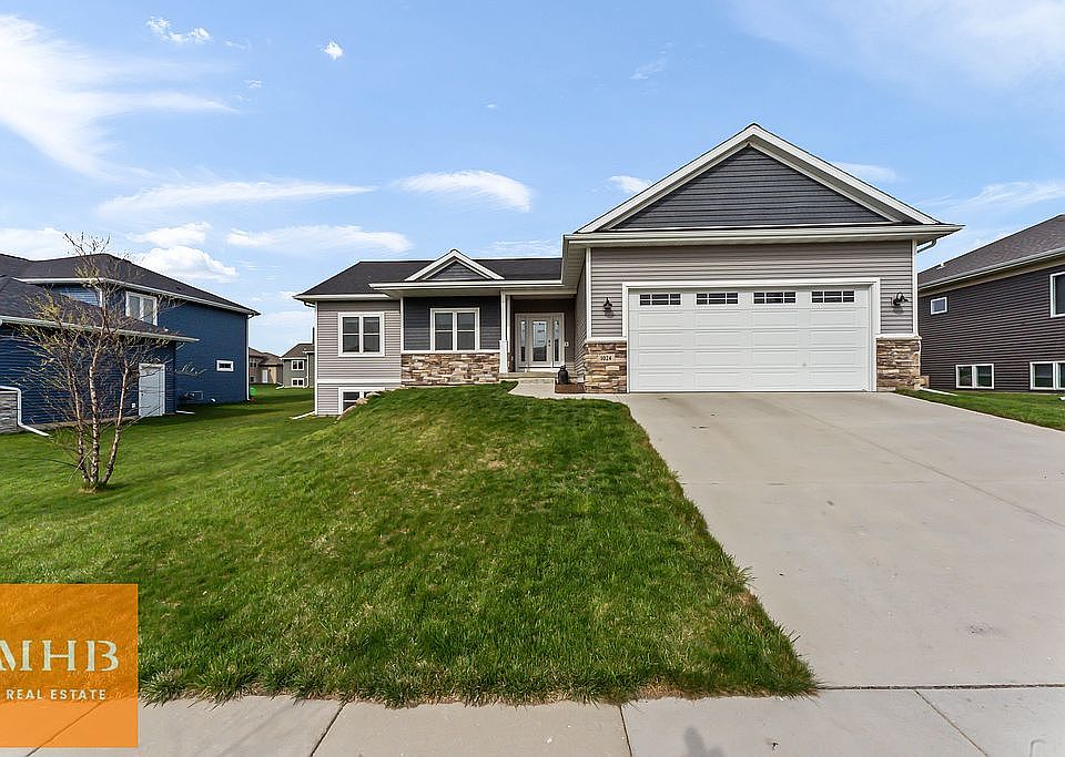 1st image of 1024 Peterson Dr