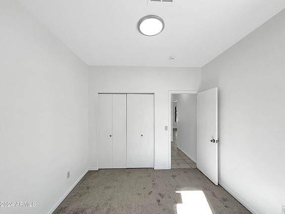 5th image of 1424 E SAINT CATHERINE Avenue