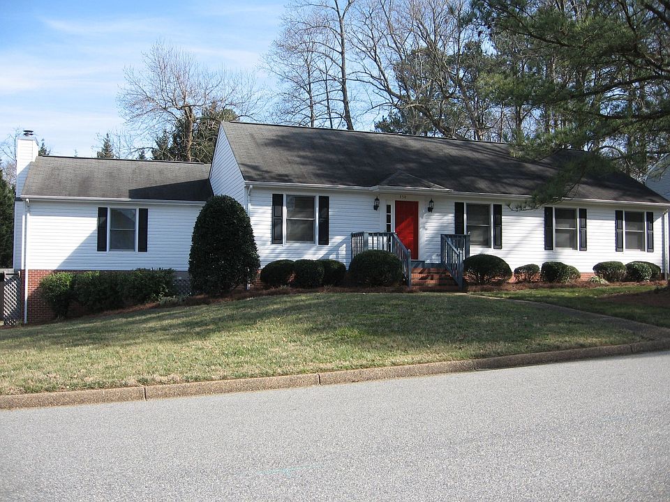 Pristine four bedroom rancher in established neighborhood!