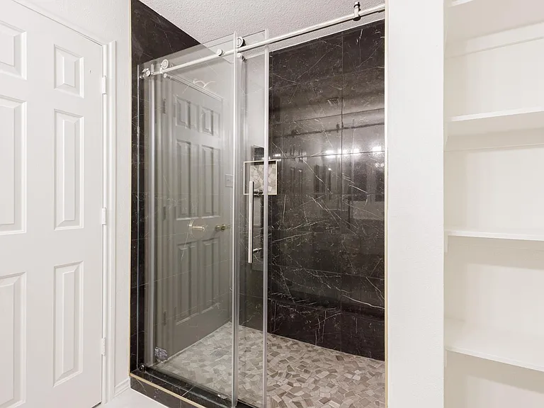 3901 Kathryn Way — Photo 21