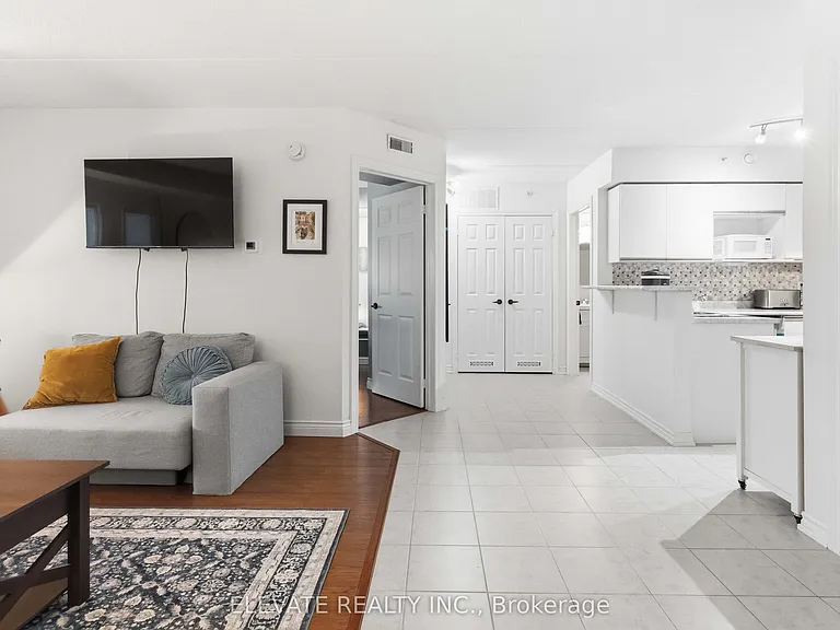 4013 Kilmer Dr #306 — Photo 2