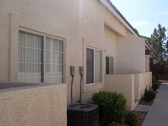 5th image of 4393 Woodwell St