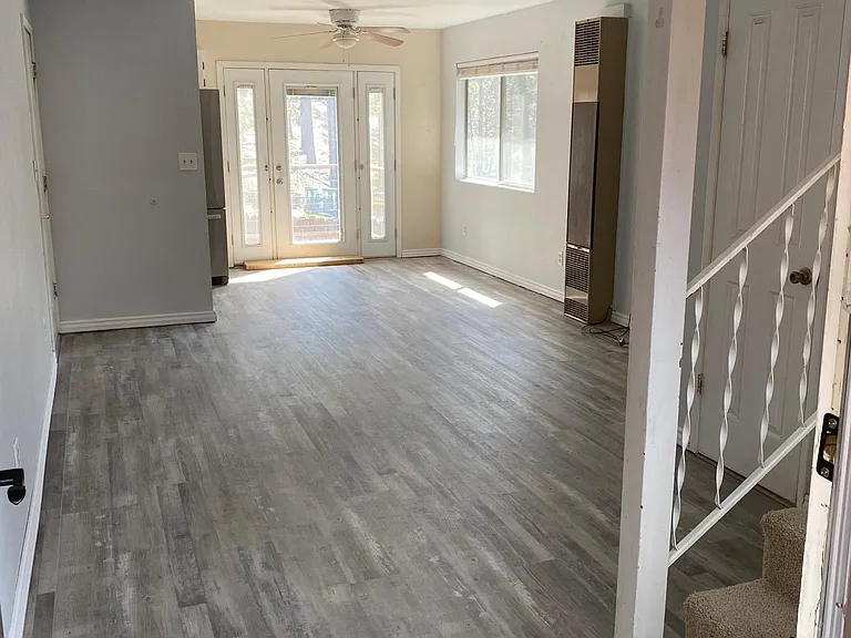 225 Lyons Ave — Photo 2