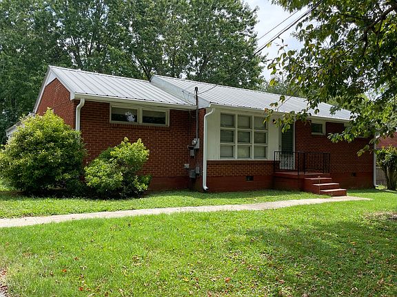 5th image of 1007 Brookfield Dr