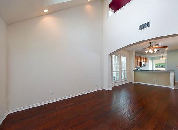 3rd image of 2611 Kinney Oaks Ct