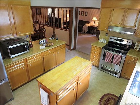 5th image of 130 Gaymont Cir #82