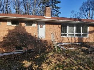 601 Pineburr Rd, Jamestown, NC 27282