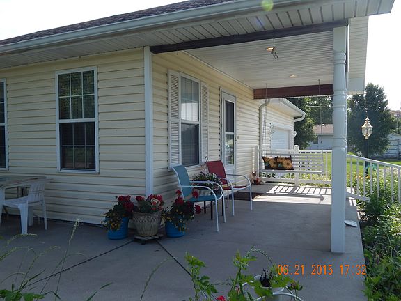 5th image of 123 N Vine St