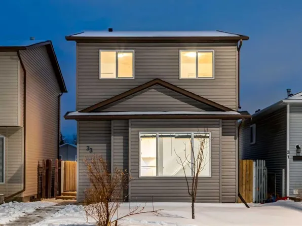 33 N Martindale Ct NE, Calgary, AB T3J 2V8