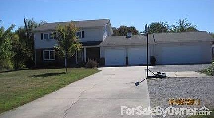 2nd image of 1726 E Highway Ww