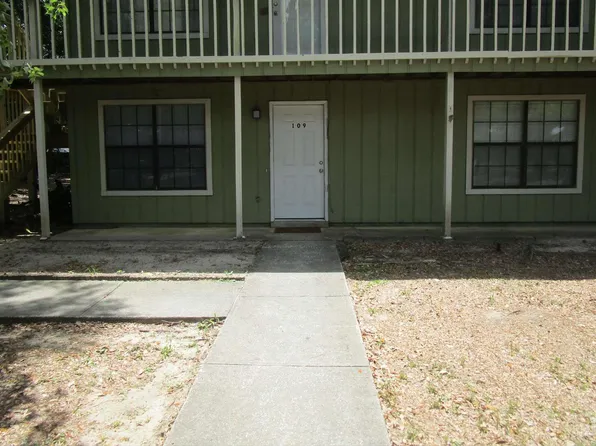 2811 Langley Ave APT 109, Pensacola, FL 32504