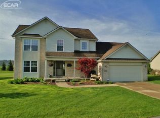 7418 Waterfall Dr, Grand Blanc, MI 48439