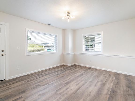4th image of 1209 Wood Ave APT 3