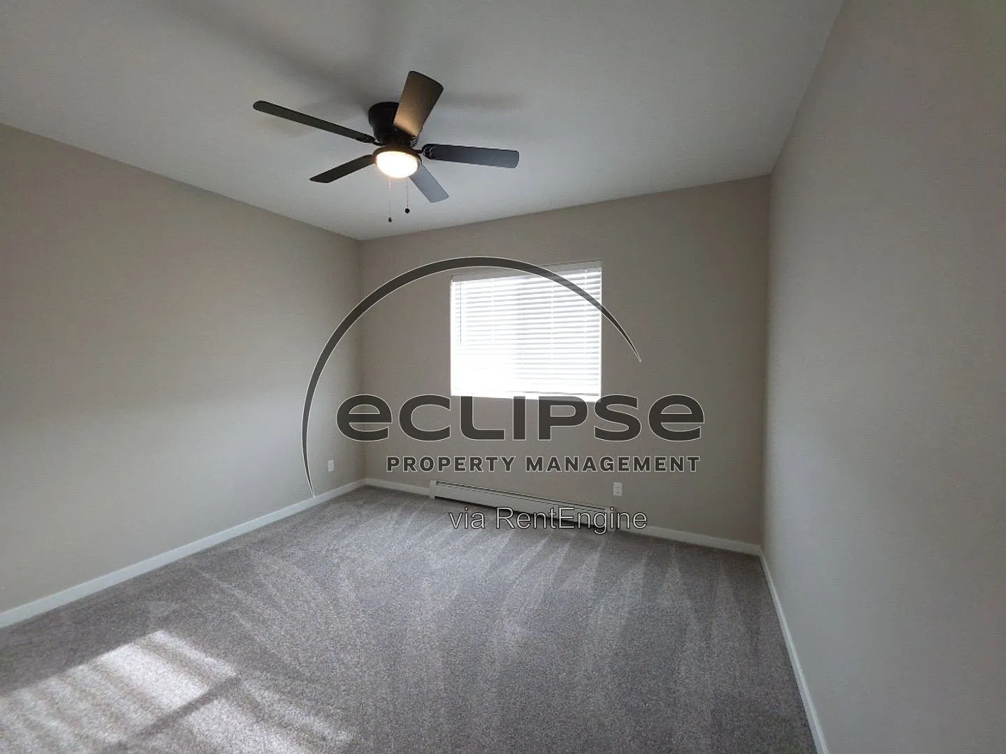 3 bed, 2.0 bath, 1275 sqft, $1,950 — Photo 3