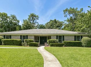 6946 Lenczyk Dr, Jacksonville, FL 32277