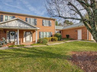 703 Devon Ct, Winston Salem, NC 27104