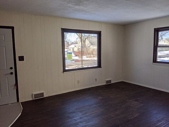 3rd image of 3106 Summerdale Ave