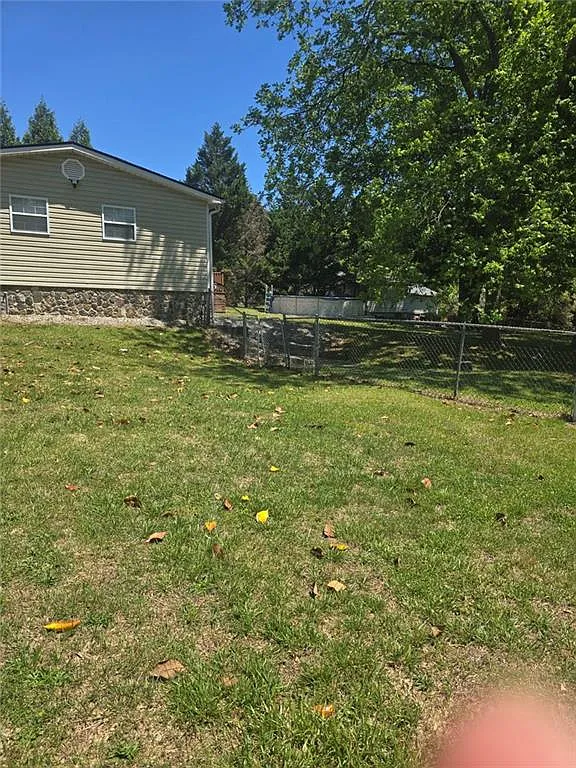 1 bed, 1.0 bath, 1008 sqft, $1,550 — Photo 3