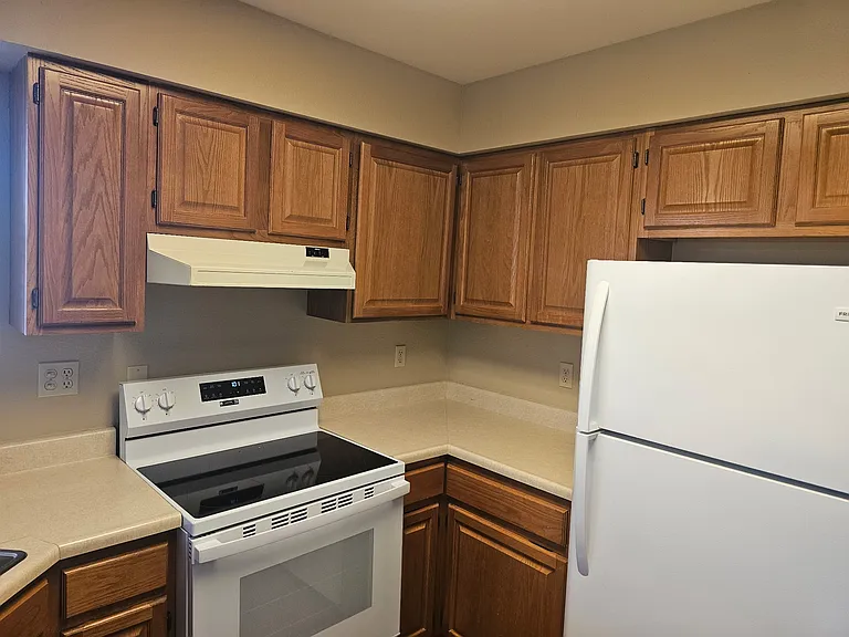 882 Garden Cir — Photo 10