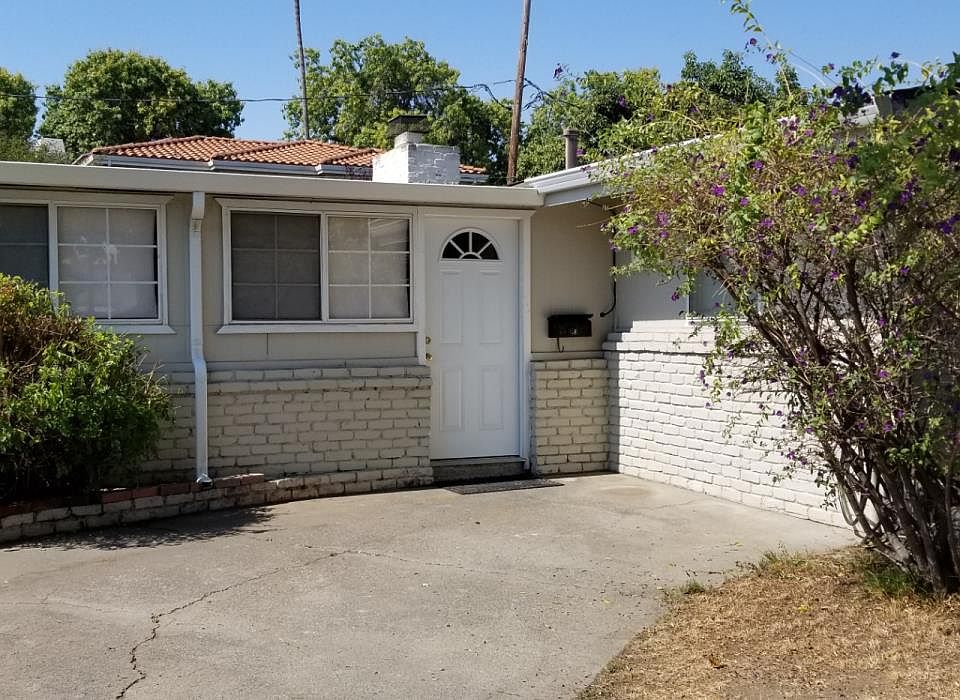10425 Calvert Dr, Cupertino, CA 95014 Zillow