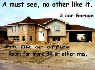 1327 Jacob Dr, Crown Point, IN 46307
