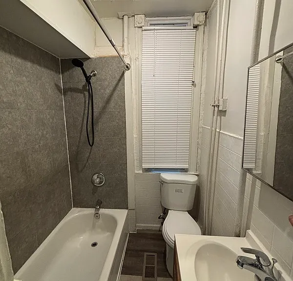 292X Parkwood Ave #1 — Photo 7
