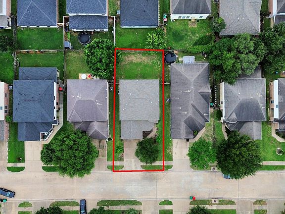 4th image of 18523 Alemarble Oak St