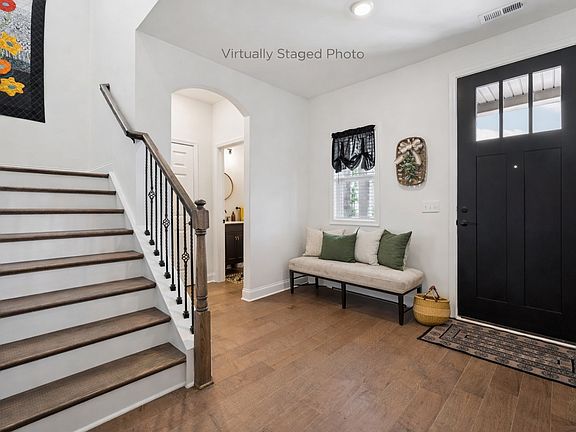 4th image of 420 Triple Crown Cir