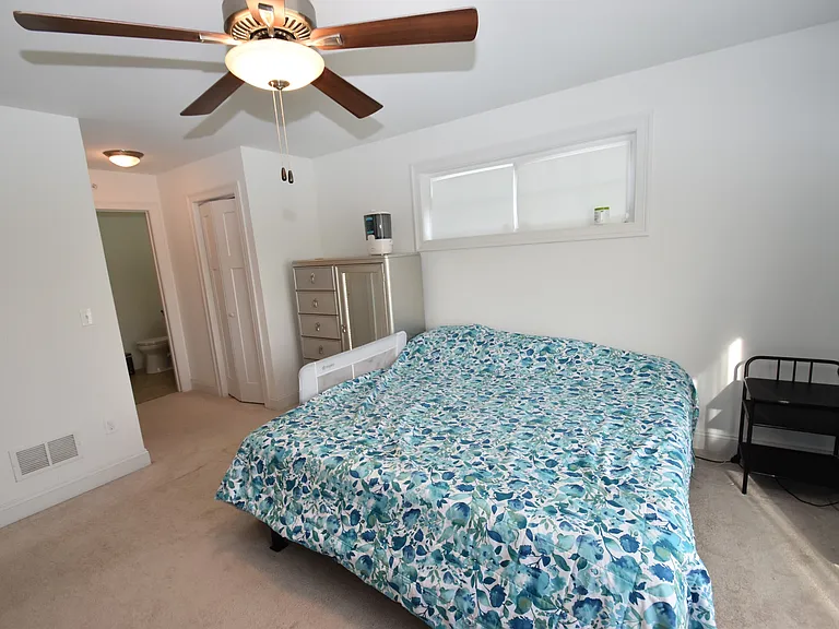 501 Old Village Cir — Photo 8