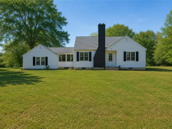 5608 Woodson Rd, Raytown, MO 64133