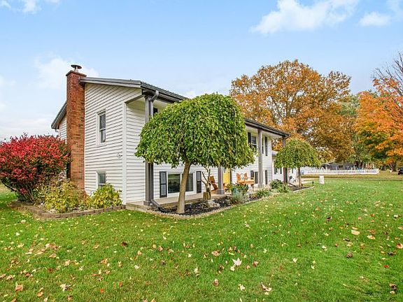 2nd image of 33798 Shirley Dr
