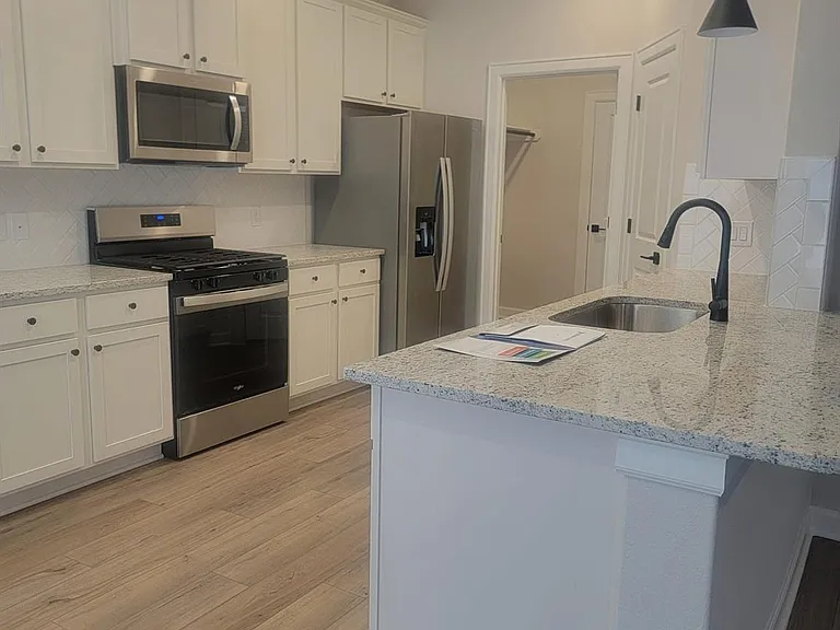 3053 Myrtle Sunset Dr — Photo 8