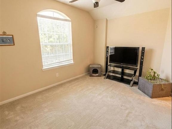5th image of 1738 Palmetto Park Dr
