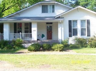 106 S Court St, Water Valley, MS 38965