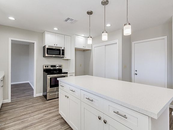 3rd image of 8323 E Lobo Ave