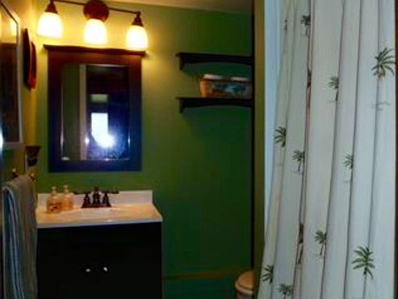 Downstairs Small Bathroom