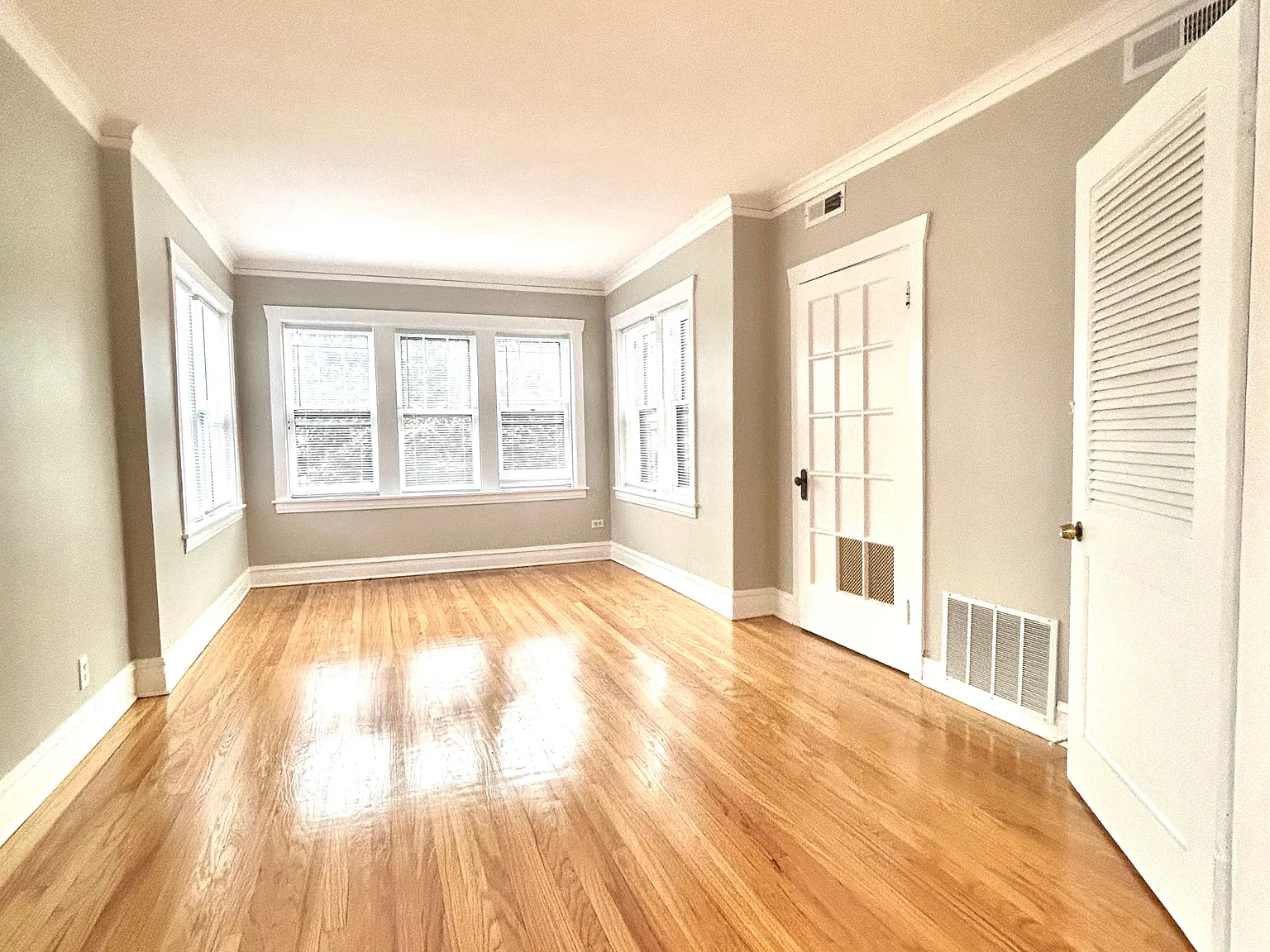 1 bed, 1000 sqft, $1,400 — Photo 3