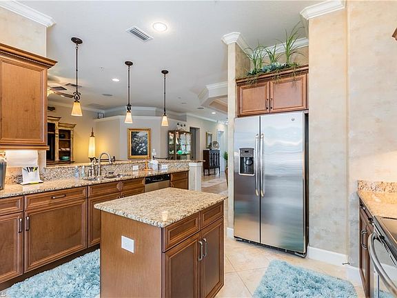 4th image of 8080 Players Cove Dr Unit 201