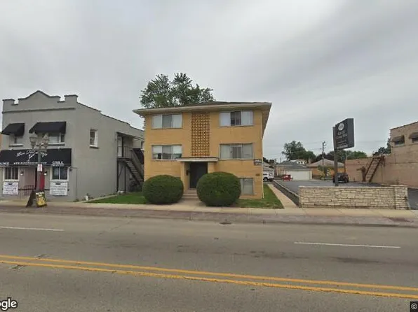 2439 Desplaines Ave, Riverside, IL 60546