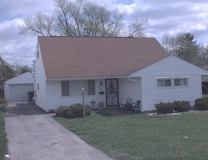 1742 Fairwood Ave photo 1