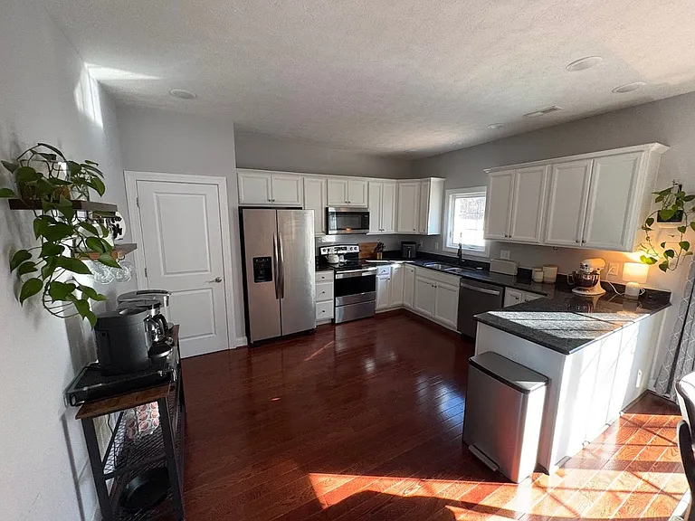 601 Spring Oaks Dr — Photo 9