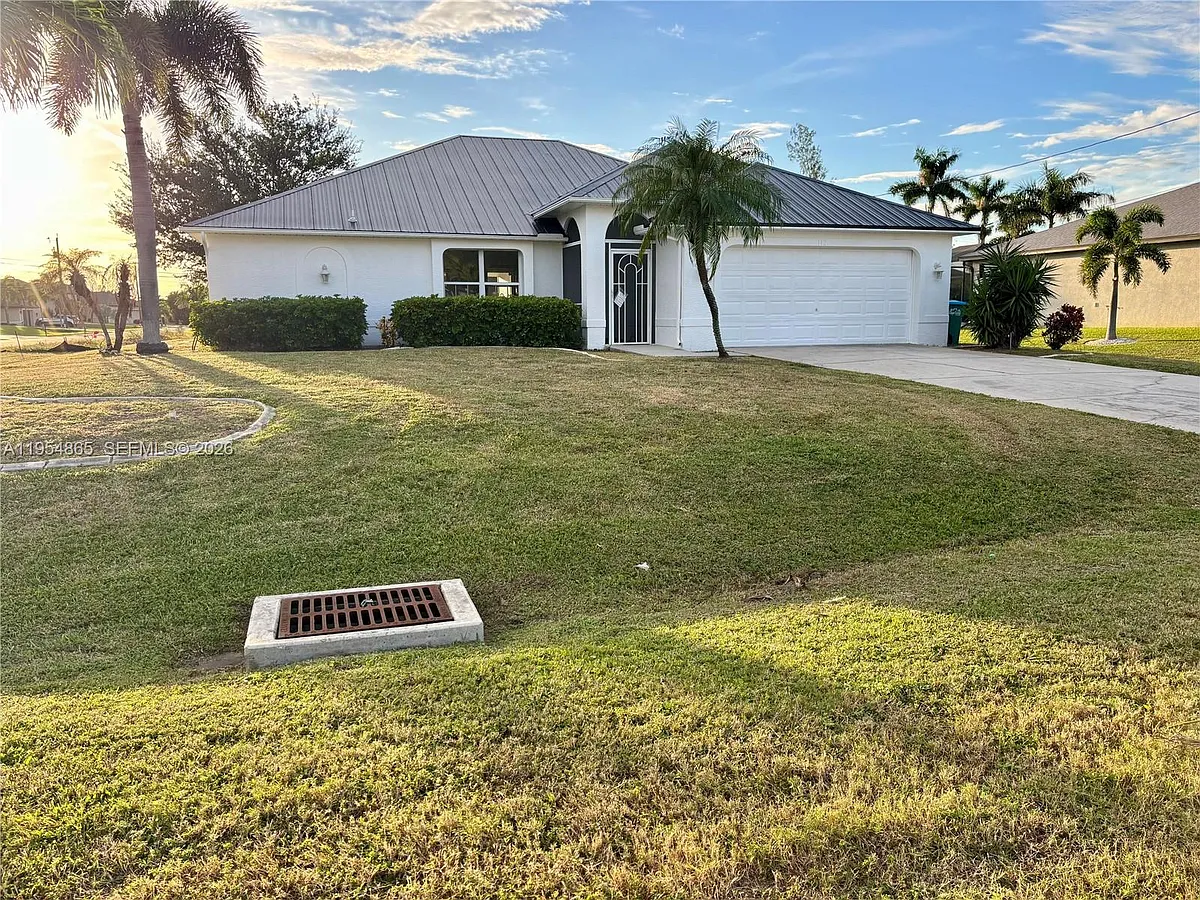 Photo 2 of 24 - 142 SW 34th Pl - Cape Coral, FL Building Photo - 142 SW 34th Pl