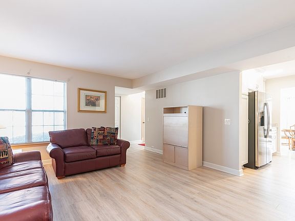 4th image of 2781 Green Bridge Ct #E2781