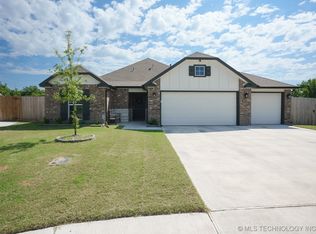 13007 E 118th Ct N, Collinsville, OK 74021