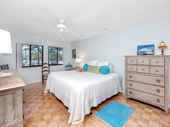 4th image of 1804 Mariner Dr APT 34
