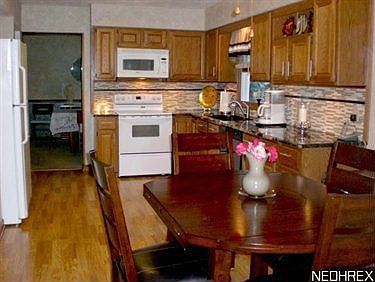 3rd image of 3070 Cauldron Ct