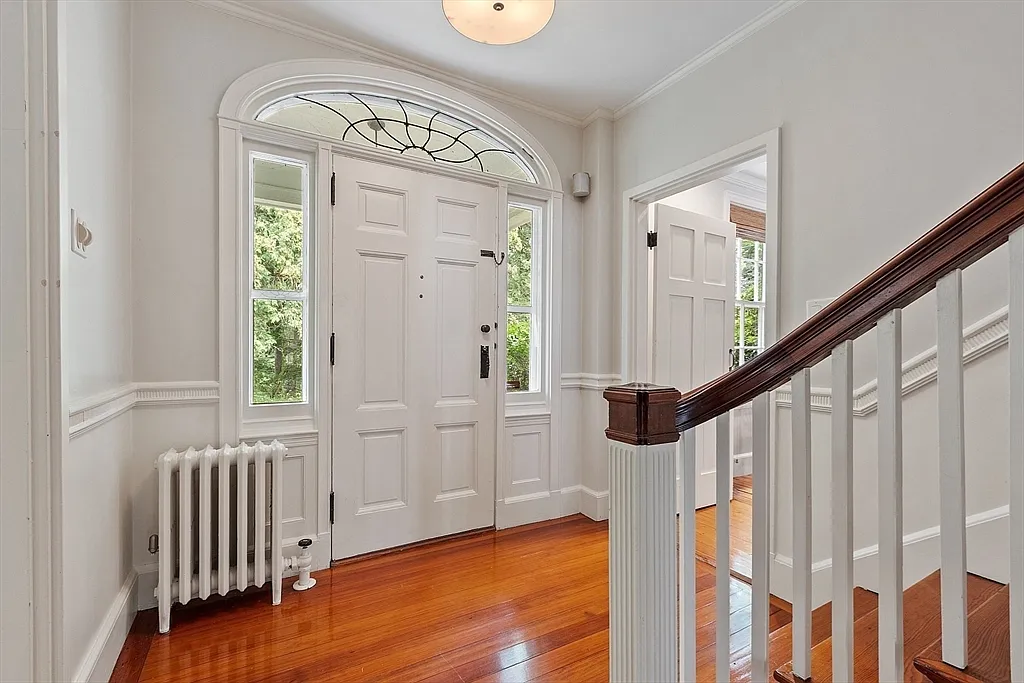 5 bed, 4.5 bath, 6051 sqft, $9,000 — Photo 3
