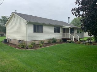 1078 Linda Ln, Sandwich, IL 60548